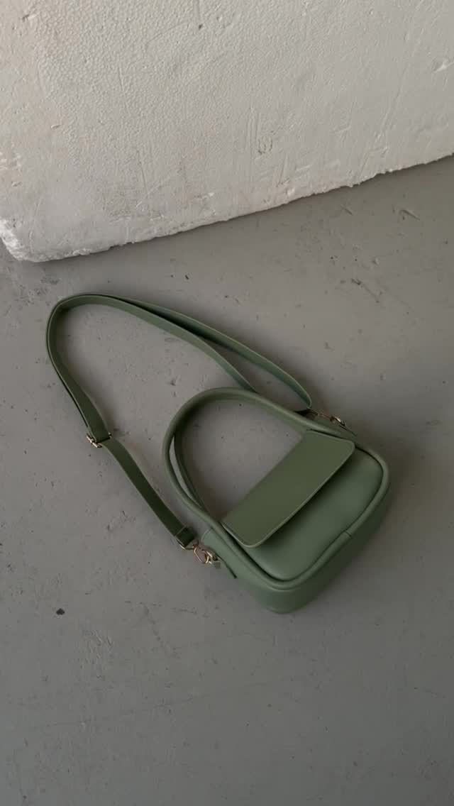 Yeni sezon, yeni tarz! ✨
Tarzını konuşturacak çantalar Shanta’da seni bekliyor! 💼
Bu sezon tam 6 renk seçeneğiyle geldi:
Siyah 🖤, Krem 🤍, Bordo ❤️, Su Yeşili 💚, Kahve 🤎, Vizon 🧡
Günlük kombinlerin için hem şık hem pratik!
Hangisi senin favorin?

#shanta #shantabag #yenisezon #çantamodası #modatakip #kadınçantası #baglover #stiliniyansıt #çantalove #kombinönerisi #modaönerisi #aksesuar #outfitinspo #günlükkombin #çantaaşkı #bagstyle #trendçantalar #luxurystyle #instafashion #tarzbenim